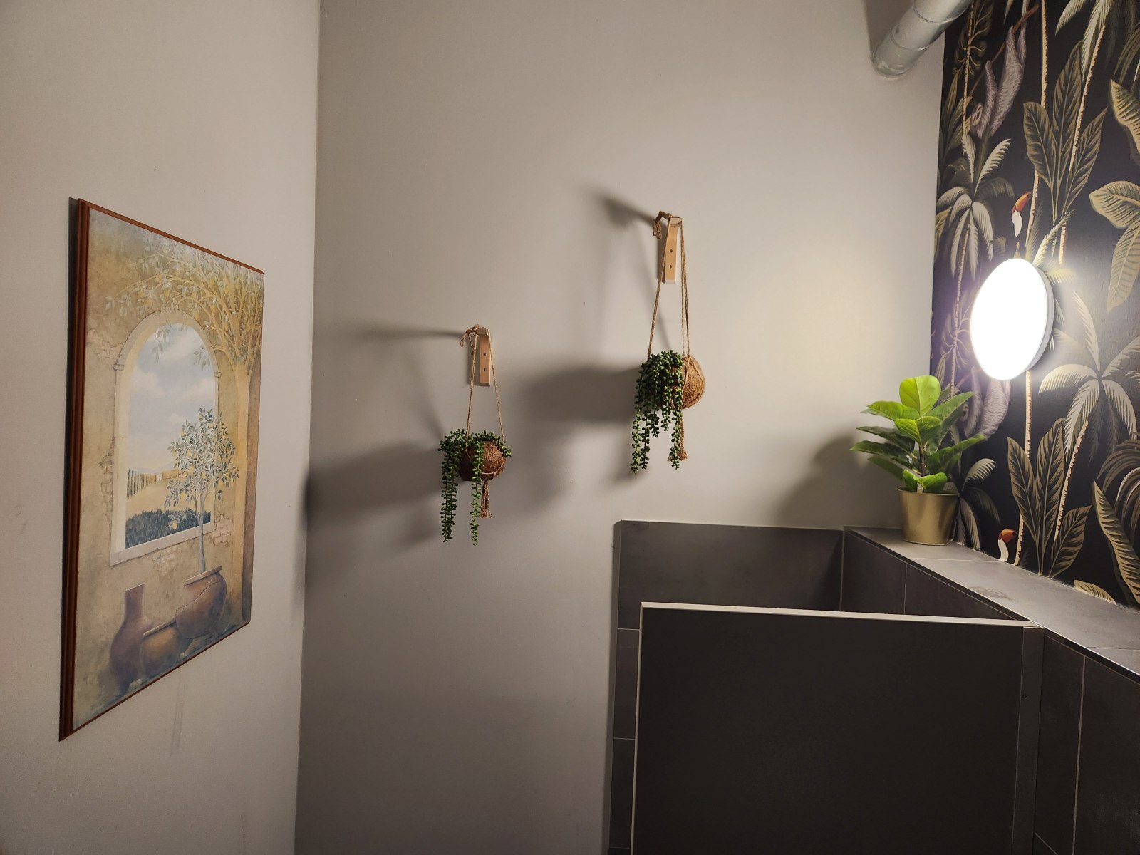 Toiletteneinrichtung im Café No. 15